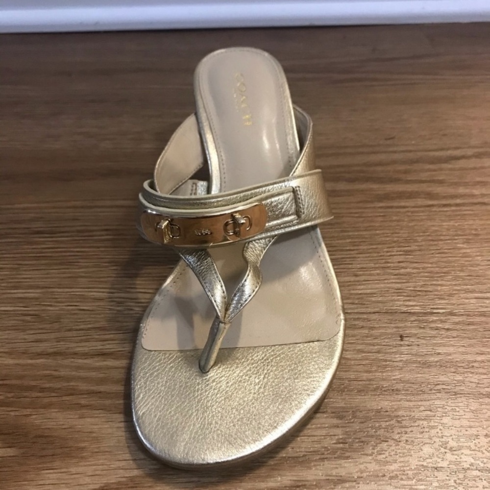 Coach leather gold sandals - Picture 5 of 8